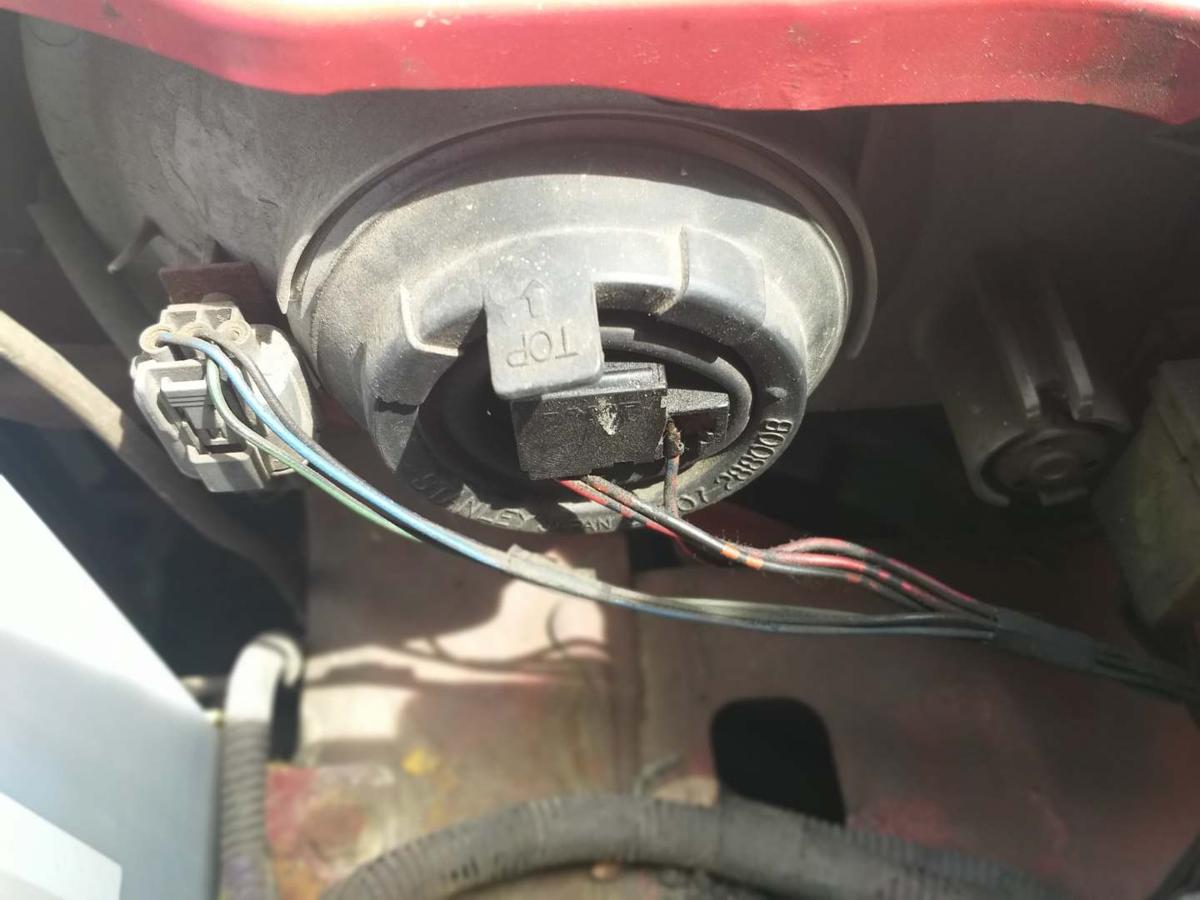 Honda Civic EC8 original Scheinwerfer vorn rechts Halogen mit LWR Bj.1991